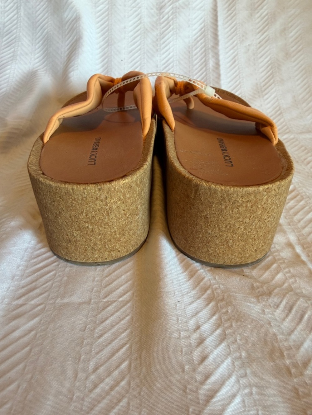 Lucky Brand Women’s Peach Twist-Top Toe-Post Sandals Size 7 1/2 - Picture 6 of 7